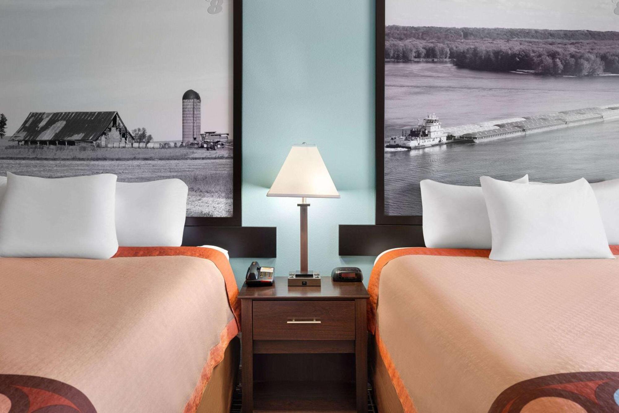 Super 8 By Wyndham Dyersville Zewnętrze zdjęcie